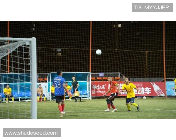 孔姓足球明星的传奇人生与赛场辉煌成就探秘